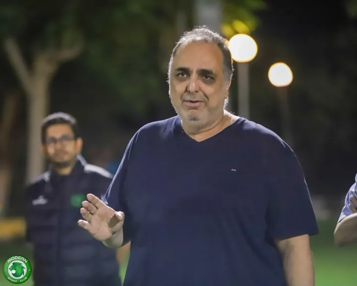 وليد دعبس: روح اللاعبين واستقرار غرفة الملابس وراء النتائج المميزة لمودرن سبورت.. ومحمد أمين بن هاشم مدرب كبير