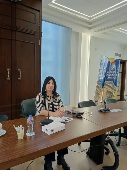 الغرفة التجارية بالإسكندرية تدعم رائدات الأعمال بخطة عملية لترشيد التكاليف والتوسع الرقمي