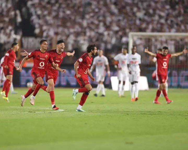 ”أزمة الزمالك ليست في الصوت أو التحكيم”.. شوبير يكشف كواليس هزيمة القمة وموقف معتمد جمال