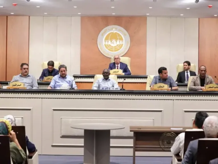 عقيلة صالح يرفض إبعاده.. البرلمان الليبي أمام خطر رئاستين