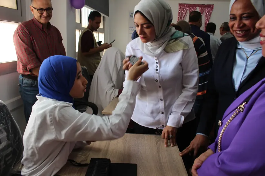 محافظة القليوبية تفتتح معملًا رقميًا للمكفوفين بمدرسة النور في بنها