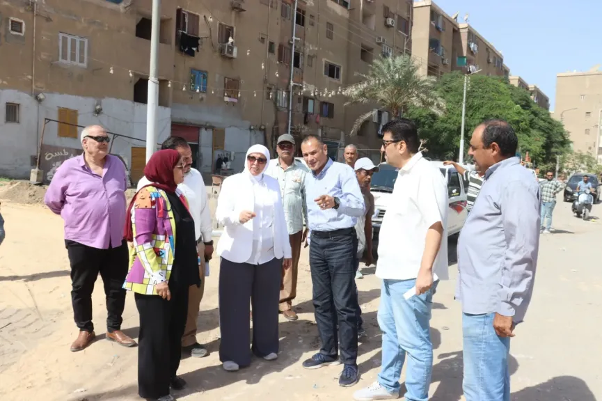 القليوبية تتابع مشروعات رصف الطرق وتطوير الإنارة في الخانكة
