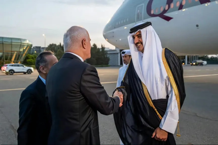 أمير قطر يصل باكو عاصمة أذربيجان