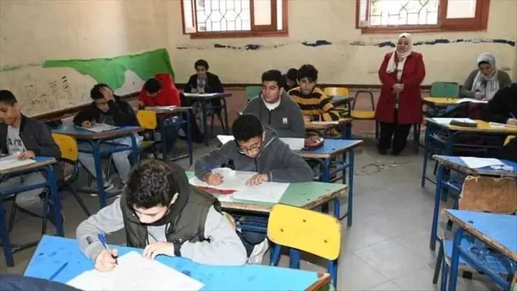 خبراء لـ«النهار»: كثافة التقييمات تضغط نفسيًا على الطلاب وتستنزف المعلمين