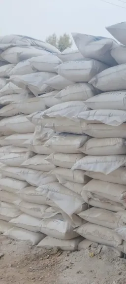 ضبط 13 طن أسمدة زراعية ومخللات وملح طعام مجهول المصدر خلال حملات تموينية بالبحيرة