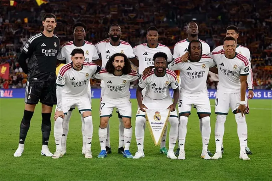ريال مدريد يصطدم بإشبيلية في قمة الجولة التاسعة.. الموعد والقنوات الناقلة