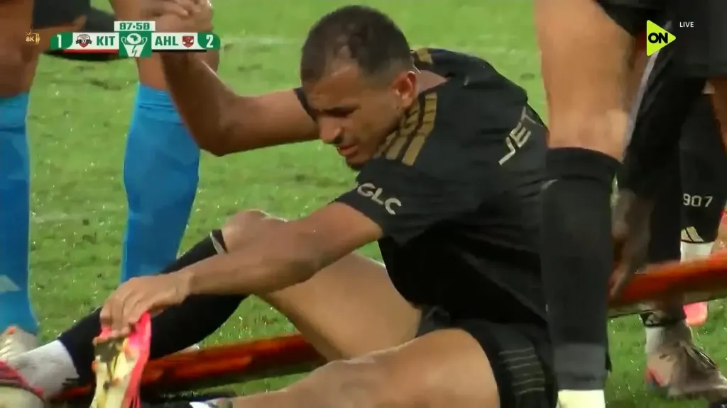 إصابة عمر الساعي في مباراة الأهلي وكيتارا.. تفاصيل الحالة الطبية