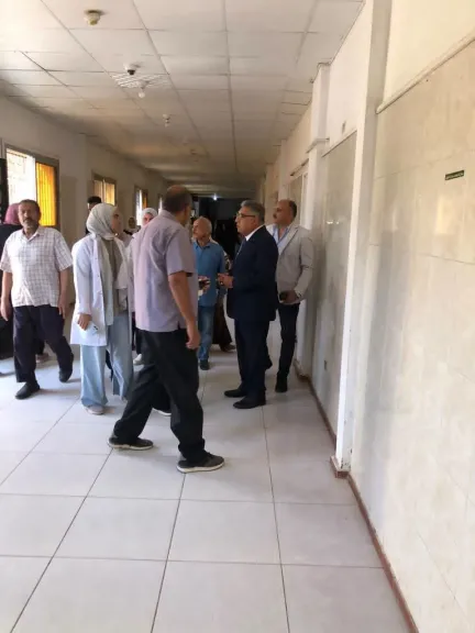محافظ الدقهلية في زيارة مفاجئة لمستشفى طلخا المركزي: صحة المواطن خط أحمر ولن نسمح بالتقصير