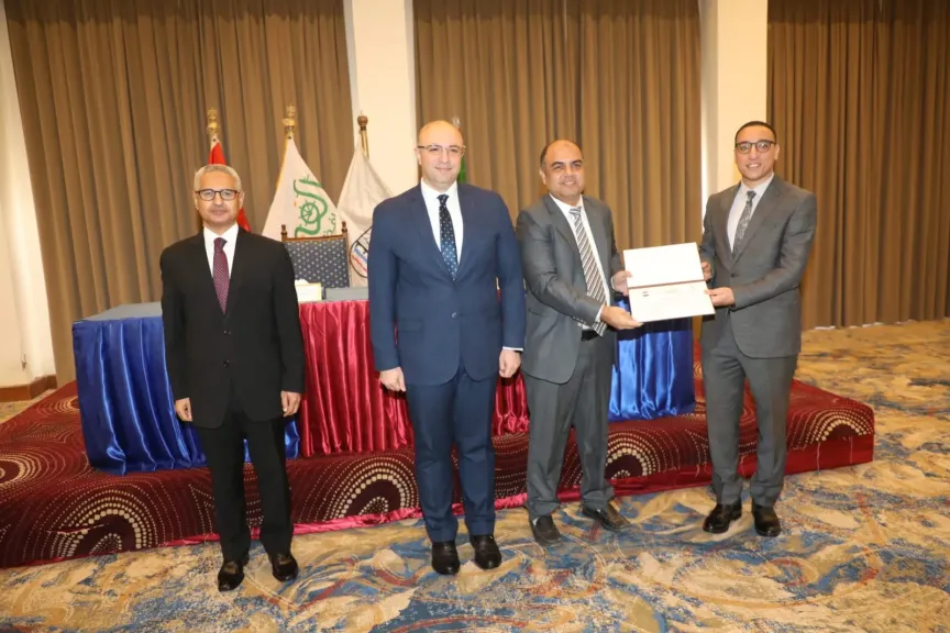 تكريم أصحاب المشروعات الفائزة بالمشروعات الخضراء الذكية بحضور محافظ بني سويف