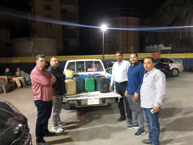 ضبط 1250 لتر بنزين قبل بيعها بالسوق السوداء و275 عبوة طلاء بالفيوم
