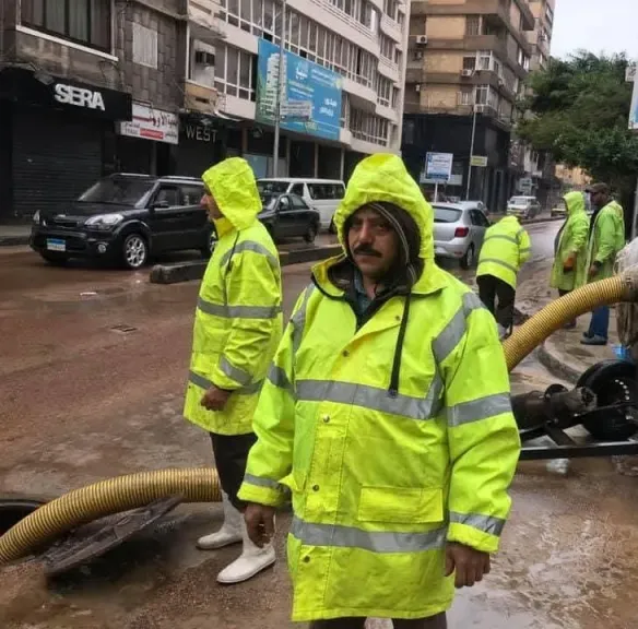 أمطار الإسكندرية تتواصل لليوم الرابع والطوارئ لمواجهة تجمعات المياه