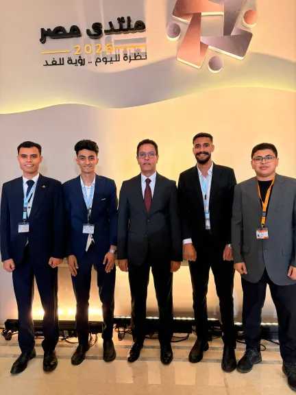 رئيس جامعة بنها: مشاركة الطلاب في الفعاليات الوطنية تؤهلهم لتحمل المسؤولية