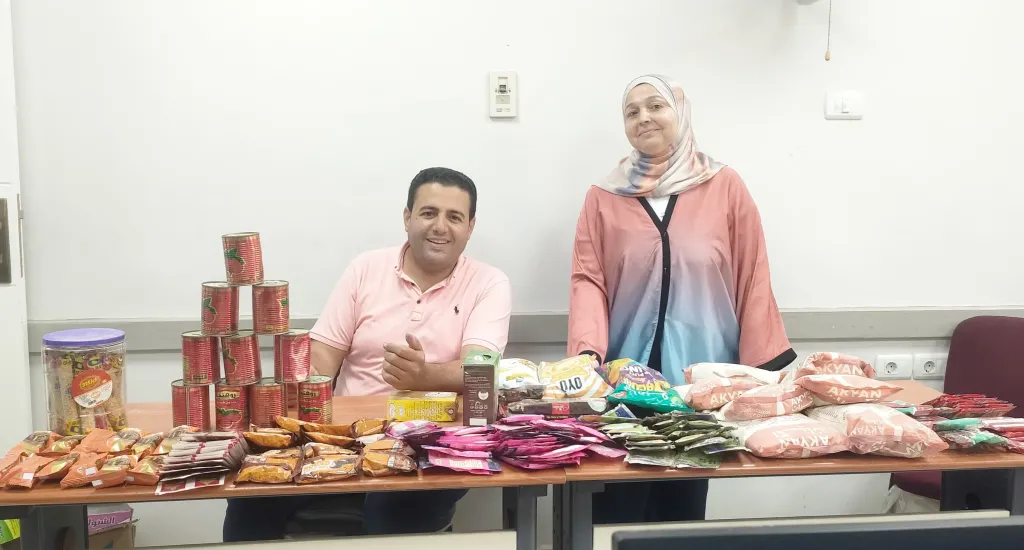 ضبط 1082 قطعة مواد غذائية منتهية الصلاحية و20 كيلو لحوم مذبوحة خارج المجزر بكفر الشيخ