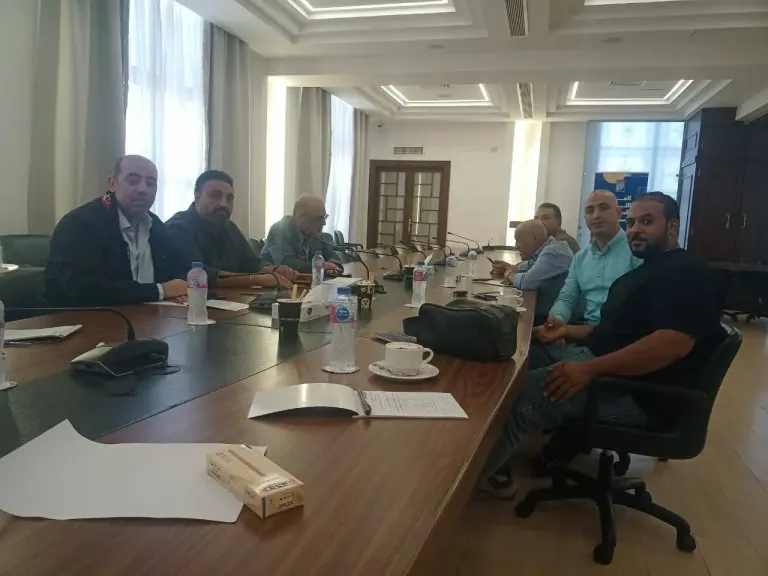 تجار الأجهزة الكهربائية بالإسكندرية يبحثون أزمتي التراخيص والضرائب