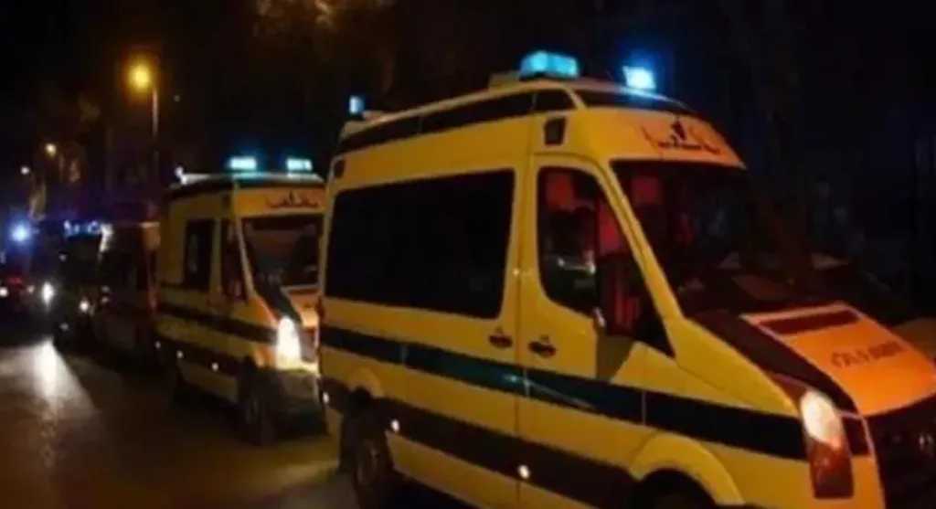 أحدهم دخل في غيبوبة.. إصابة 3 أشخاص إثر تصادم دراجتين ناريتين في قنا