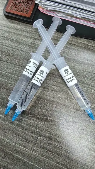 جمارك الطرود البريدية تضبط عدد من السرنجات التى تحتوي على مخدر «السيلوسايبين»