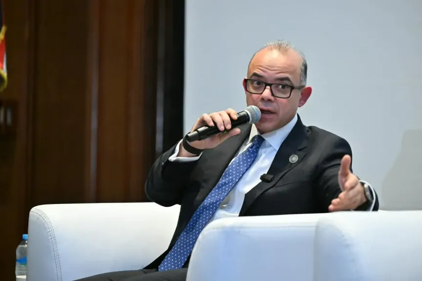 وزير الاستثمار: تطوير خدمات المستثمرين وتسريع حل مشكلاتهم وتعزيز جهود الترويج للصادرات المصرية للأسواق الدولية