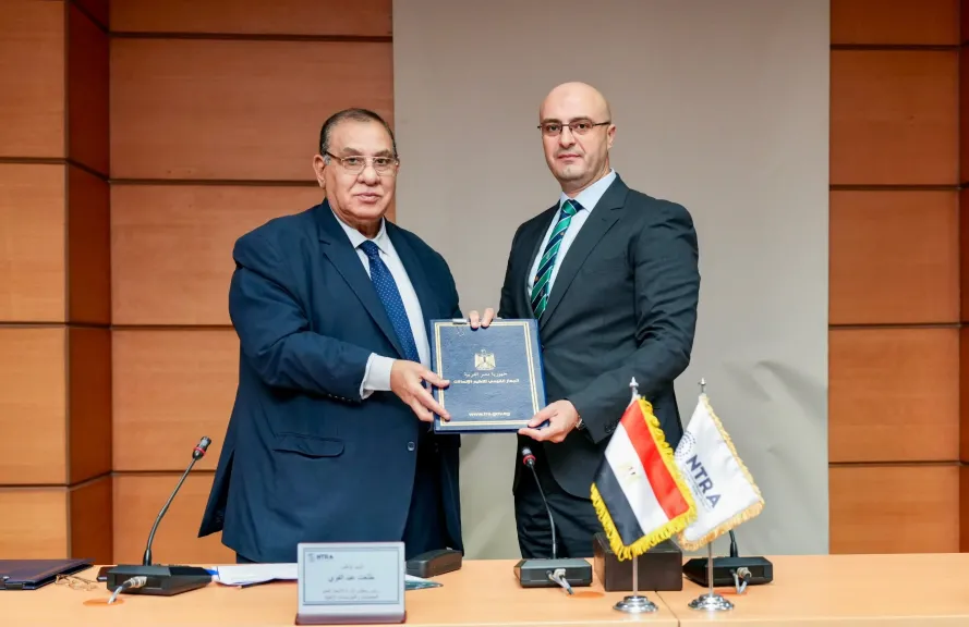 شراكة بين «تنظيم الاتصالات» والجمعيات الأهلية لحماية الأطفال من مخاطر الإنترنت