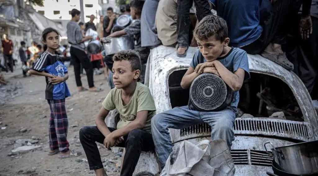 باحث فلسطيني لـ ”النهار”: اختناق أسواق غزة وتقليص الإغاثة يدفعان السكان نحو الجوع والانهيار الاقتصادي
