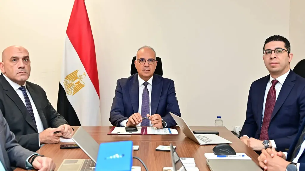 «الري» تطور منظومة رصد المجاري المائية بالأقمار الصناعية والذكاء الاصطناعي للكشف عن التعديات