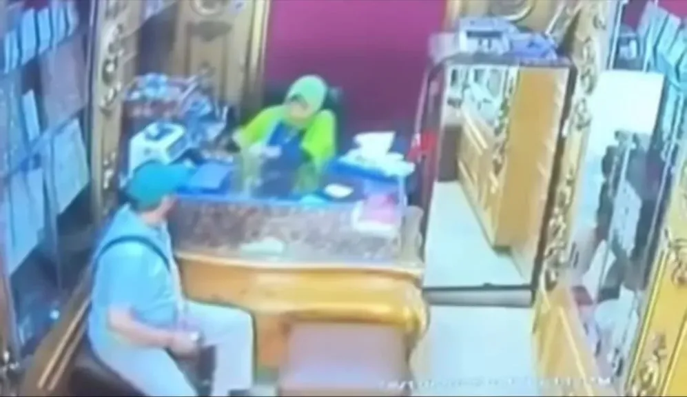 بعد جهود أمنية مكثفة.. ضبط متهم بسرقة 5 سبائك ذهبية بالفيوم