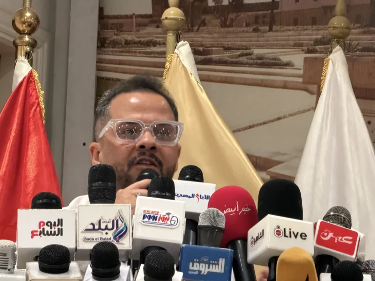 مازن الغرباوي يعتذر للصحفيين عن عدم حضورهم مهرجان شرم الشيخ للمسرح: نمر بأزمة مالية صعبة