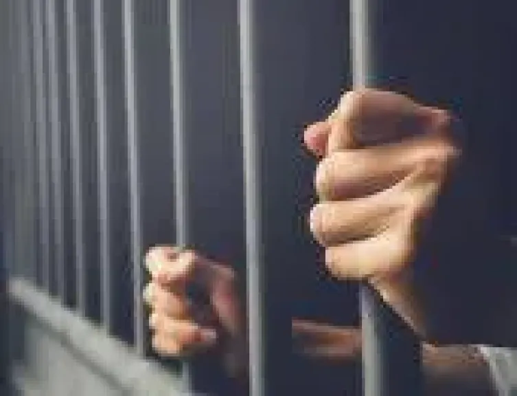 حبس الزوجة ووالدتها بعد جريمة هزت القناطر.. قتلتا الزوج وتخلصتا من جثمانه داخل جوال