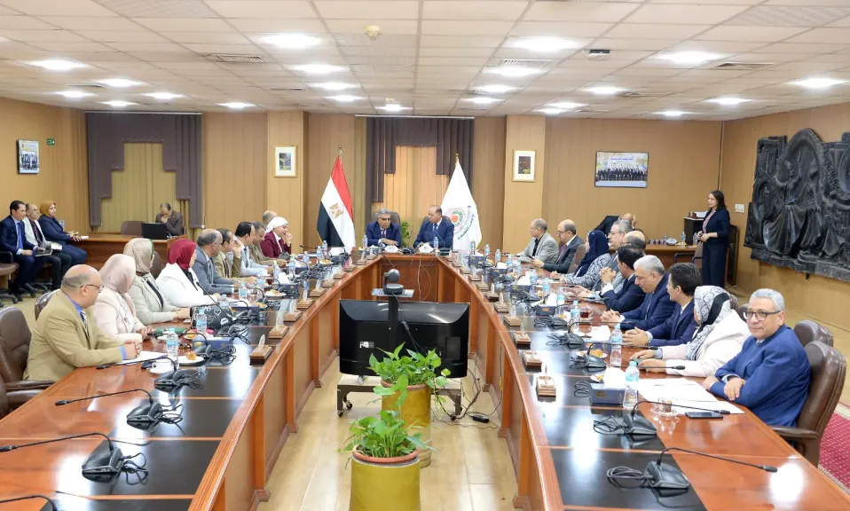 محافظ الدقهلية أمام مجلس جامعة المنصورة: الوعي الوطني خط الدفاع الأول ضد الشائعات