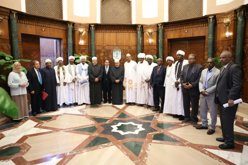 شيخ الأزهر يستقبل شيوخ الطرق الصوفية السودانية ويؤكد: لن نتخلى عن دعم وحدة السودان واستقراره