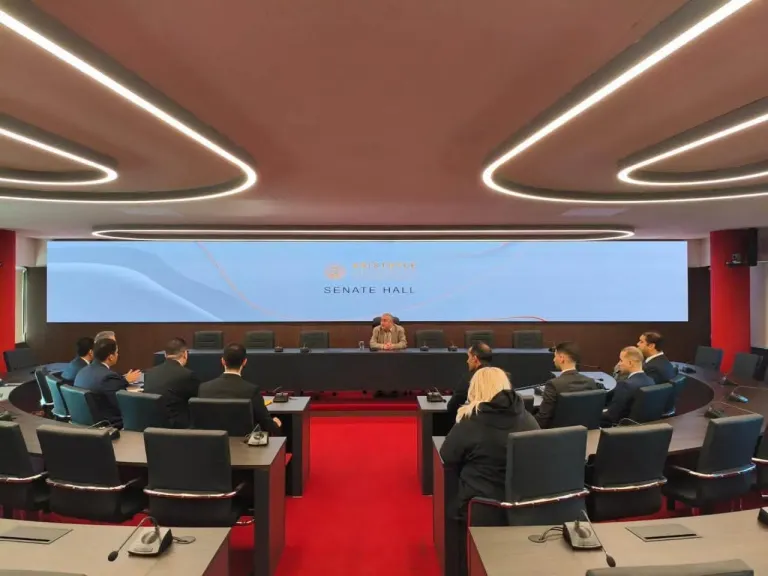 بالتعاون مع جامعة أرسطو .. النيابة العامة تنظمُ ورشةَ عمل حول مهارات التفاعل الإعلامي لأعضائها