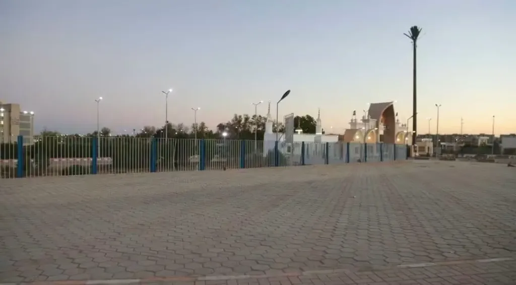 تأكيدا لـ ”النهار” .. جامعة قنا تنشرا صورا لأعمال التطوير بمحيط المستشفى الجامعي بعد رفع القمامة