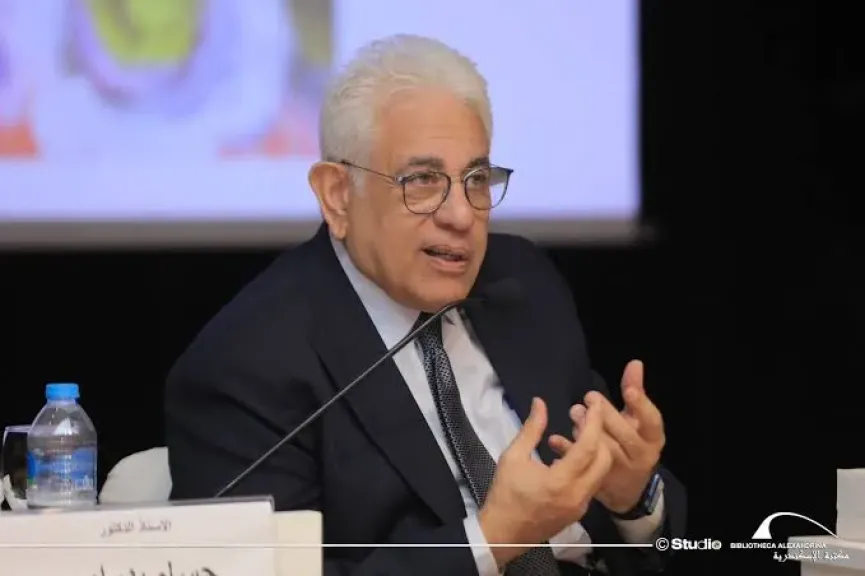 إضافة مواد مجرد إرضاء الرأي العام.. حسام بدراوي: المعلم يكون من أعلى الفئات أجرًا