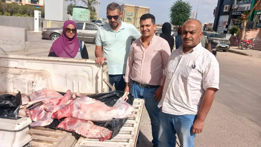 ضبط لحوم غير صالحة للاستهلاك الآدمي ومذبوحة خارج المجازر الحكومية بالسادات