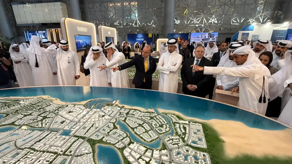وزير الاستثمار يشارك في افتتاح «سيتي سكيب قطر 2026» ويبحث فرص تعزيز التعاون الاستثماري والتجاري بين مصر وقطر