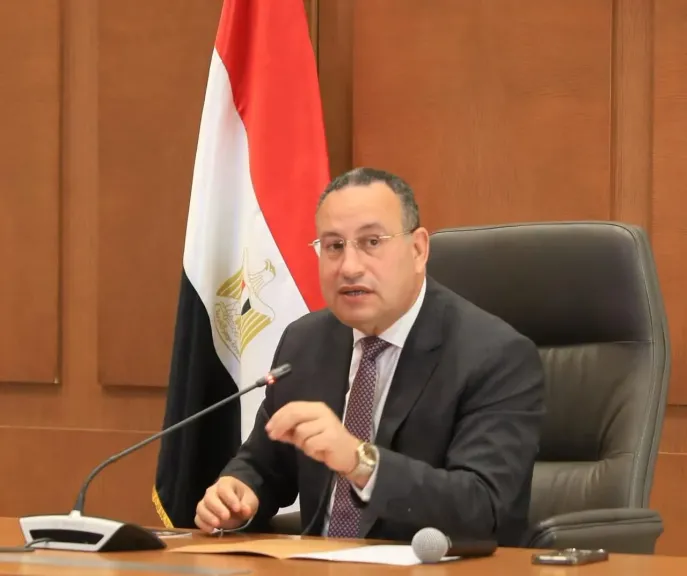 وزير التعليم العالي يتابع مصابي حادث أتوبيس بني سويف ويوجه بعلاجهم