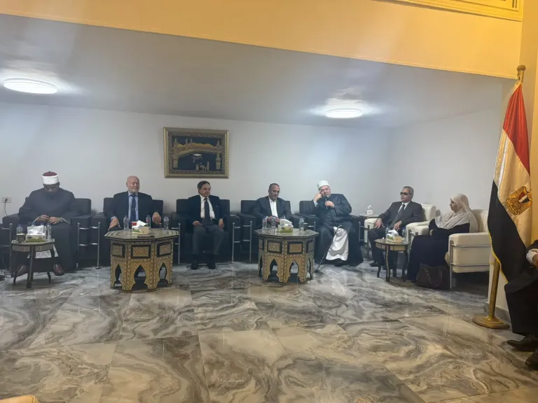 محمد أبو هاشم يستعيد مواقف إنسانية للإمام طنطاوي: تبرع بمكافآته لبناء المعاهد الأزهرية