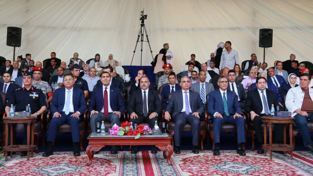 محافظ الإسماعيلية يشارك في الدورة الـ30 لمهرجان الشرقية للخيول العربية