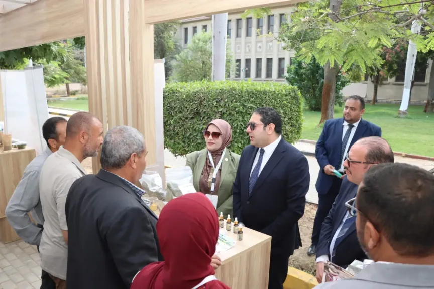 تكريم بني سويف بمهرجان النباتات الطبية والعطرية بحضور نائب المحافظ