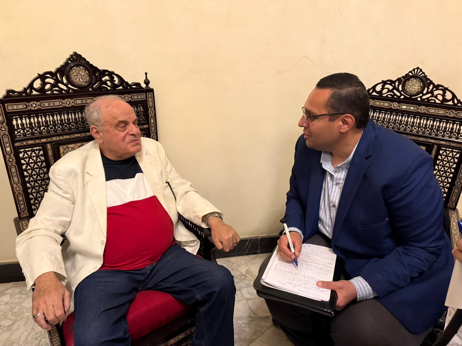 اللواء محمد الغزالي مع محرر النهار