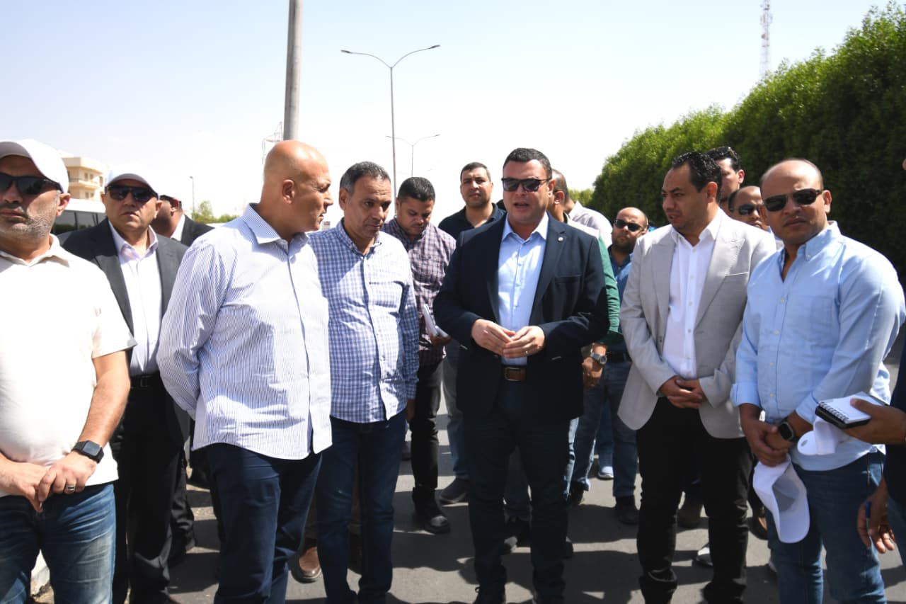 وزير الإسكان