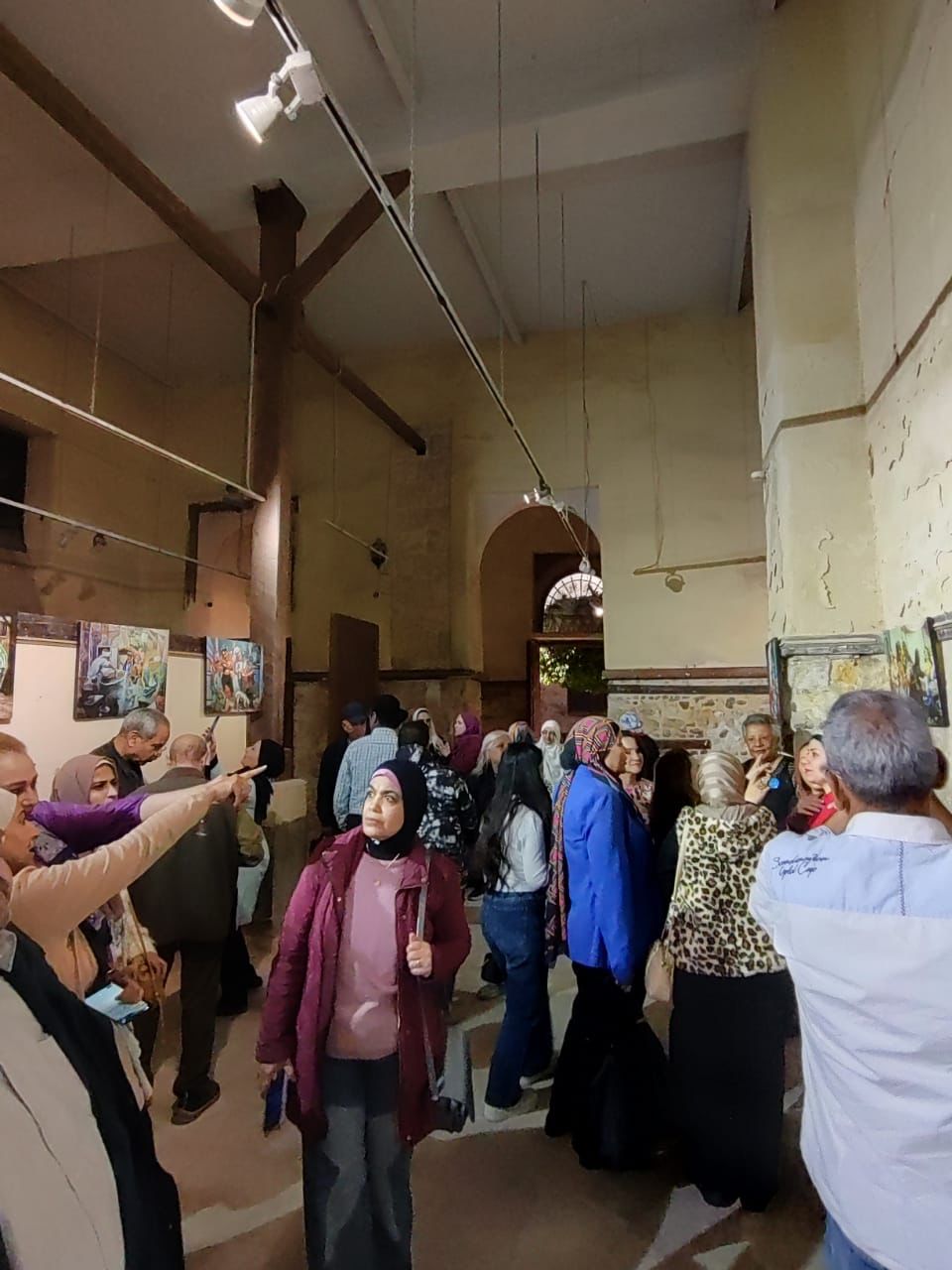 صالون نفرتيتي