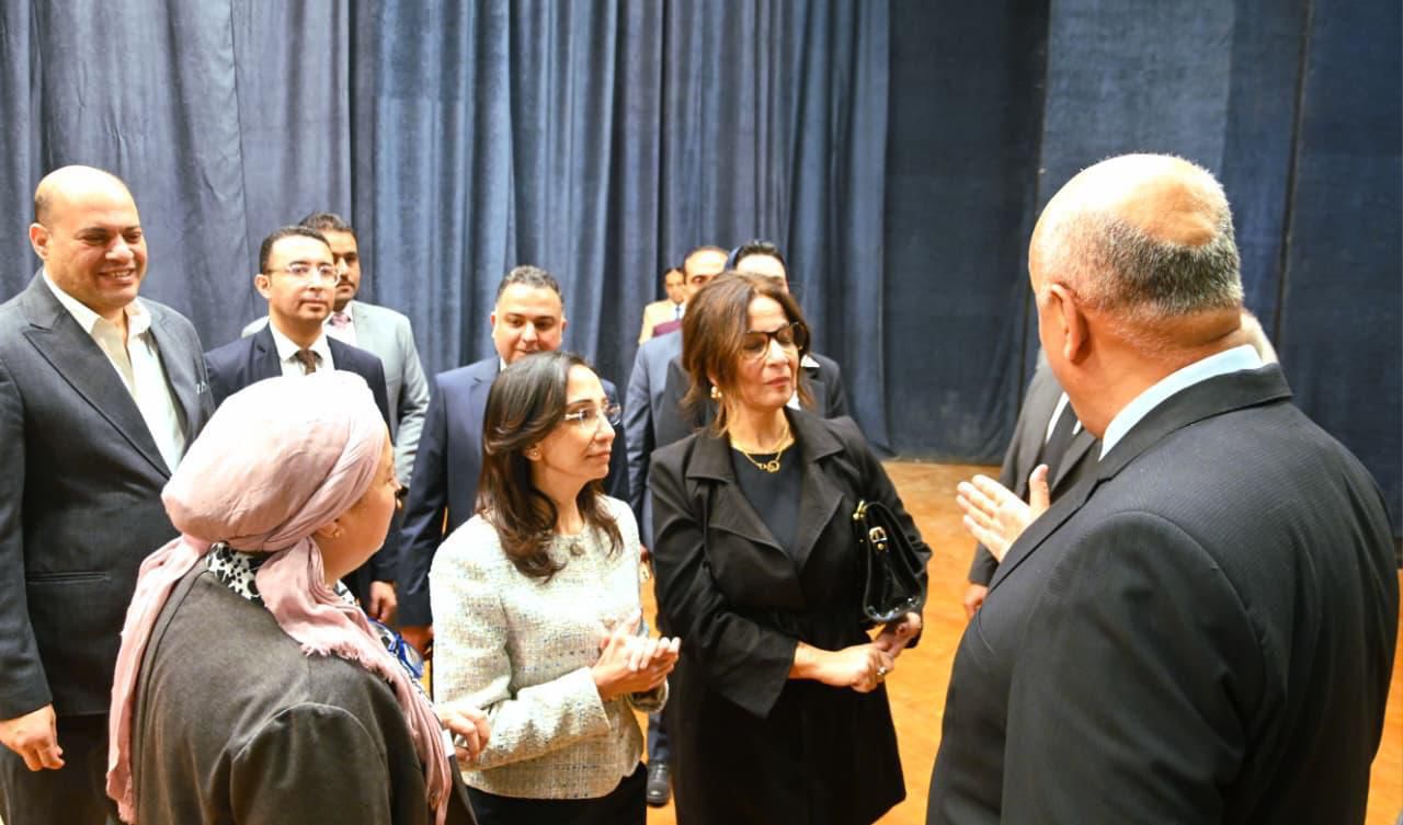 الدكتورة جيهان زكي، وزيرة الثقافة، والدكتورة جاكلين عازر