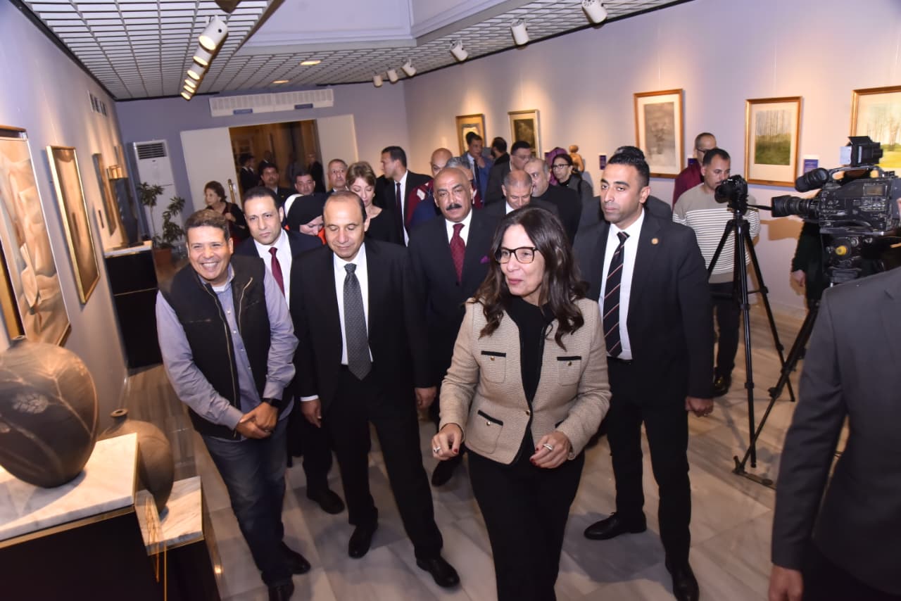 الدكتورة جيهان زكي، وزيرة الثقافة