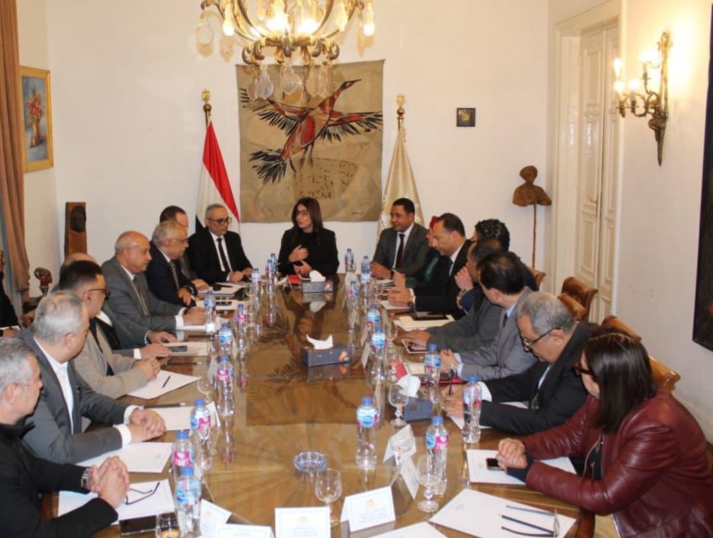 الدكتورة جيهان زكي، وزيرة الثقافة