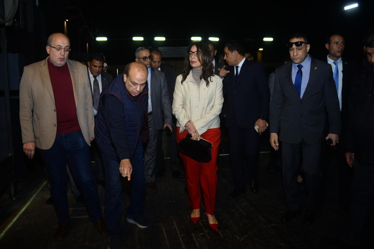 الدكتورة جيهان زكي، وزيرة الثقافة