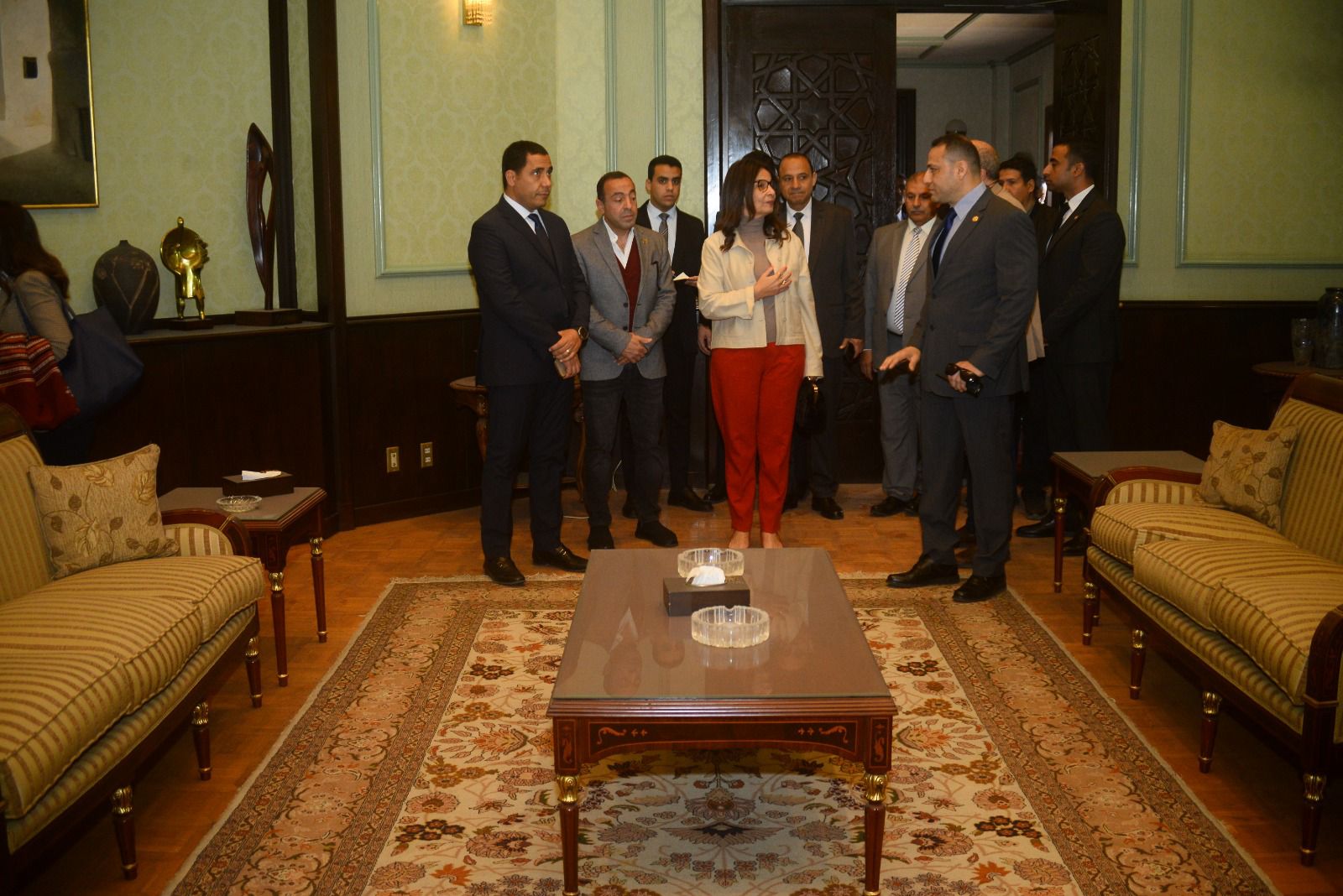 الدكتورة جيهان زكي، وزيرة الثقافة