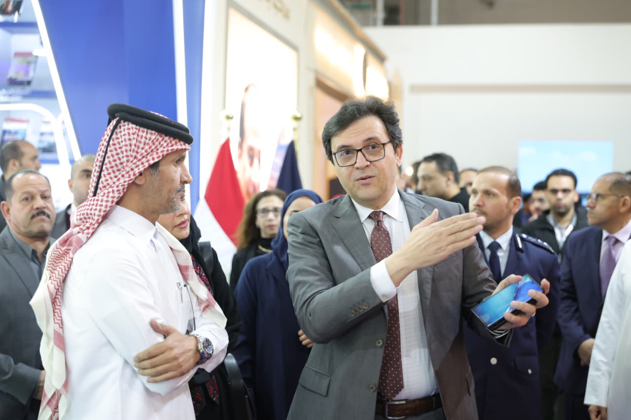 الدكتور أحمد فؤاد هَنو