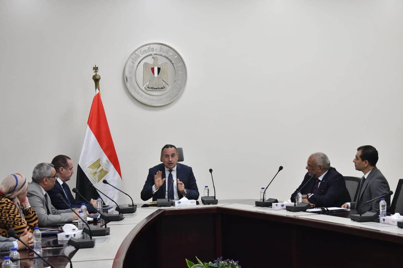 الدكتور عبد العزيز قنصوة