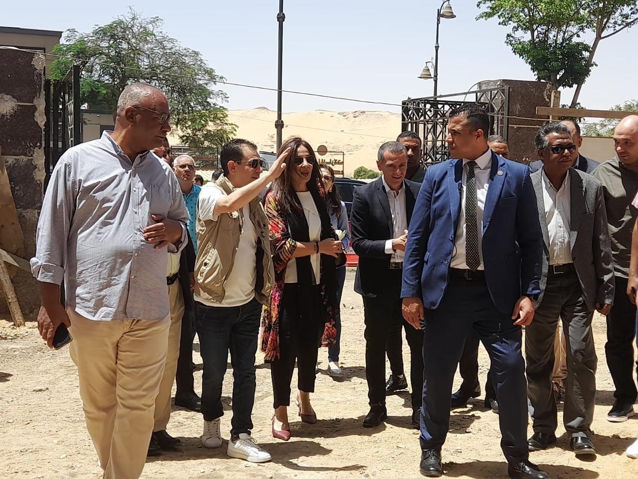 الدكتورة جيهان زكي، وزيرة الثقافة