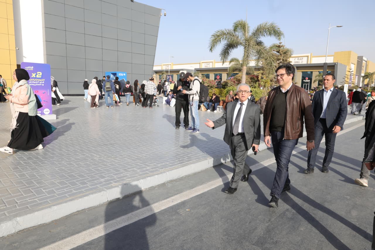 الدكتور أحمد فؤاد هَنو